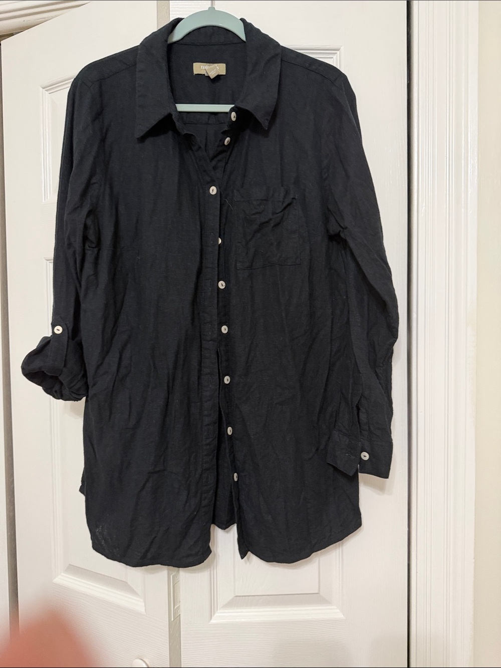 Naturals d&co Black Button-Up Longline Shirt/Tunic